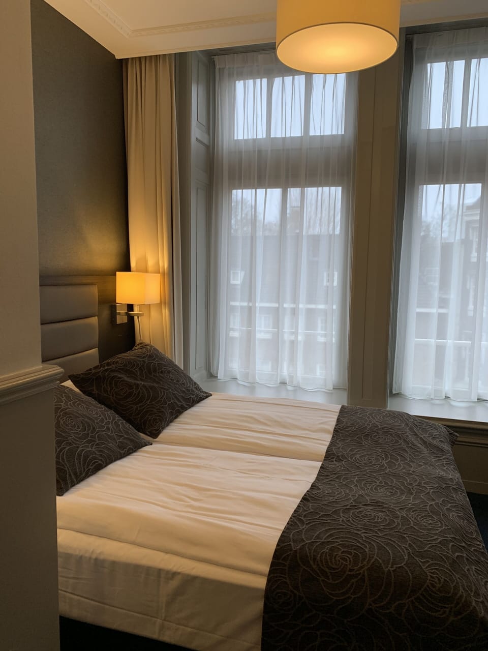 Deluxe Double Room, 1 Double Bed | In-room safe, desk, blackout drapes, iron/ironing board