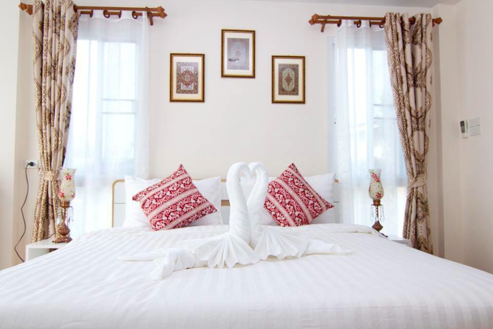 Luxury Room, 1 Bedroom | In-room safe, desk, blackout drapes, free WiFi