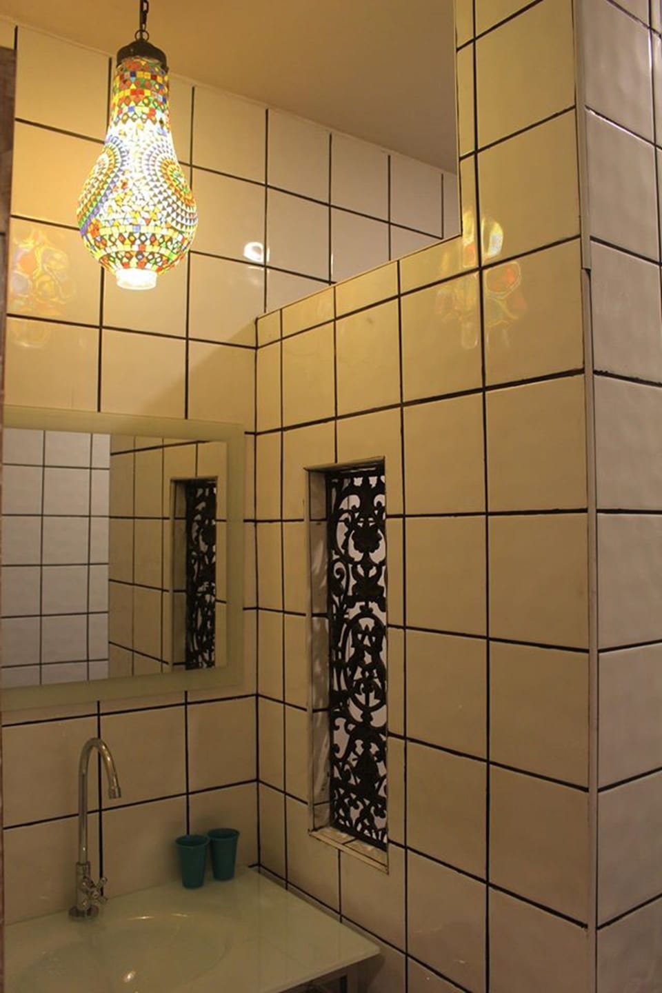 Standard Room No Window | Bathroom | Shower, free toiletries, hair dryer, towels