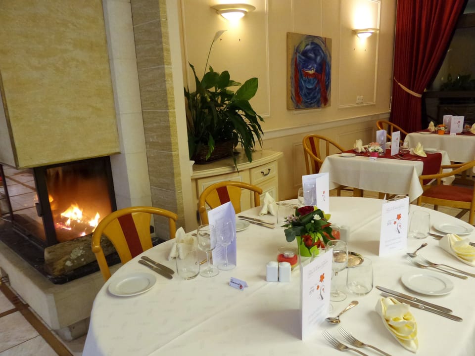 Lunch and dinner served, Regional cuisine