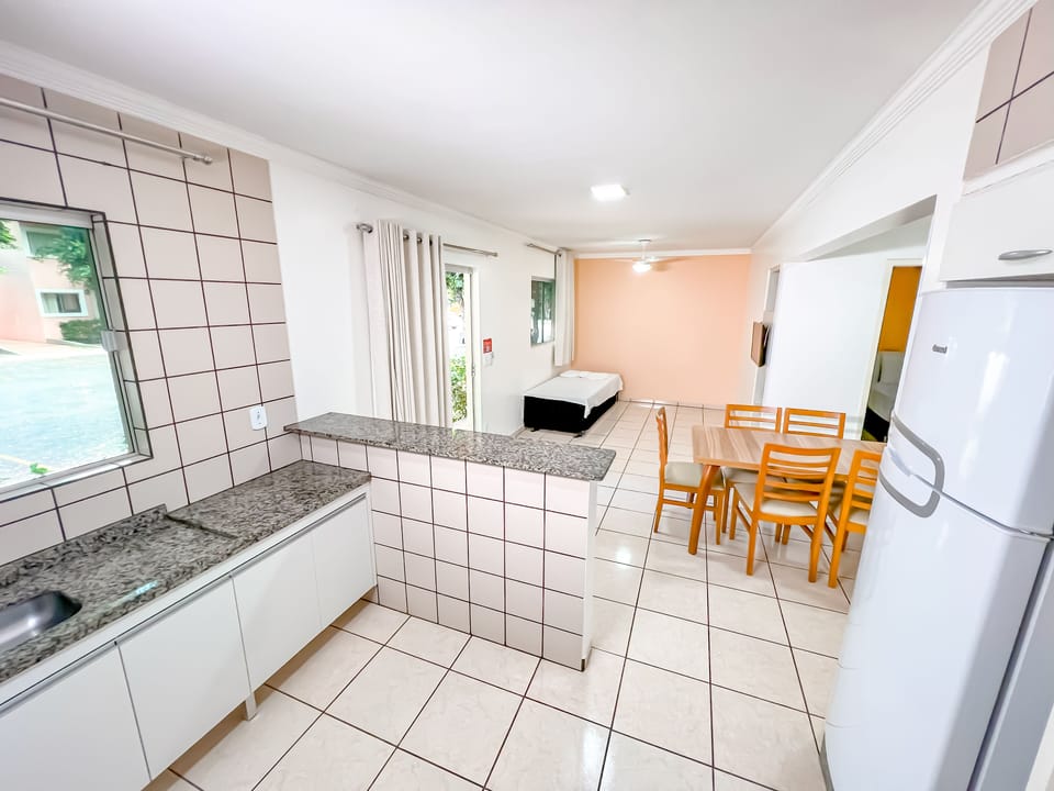 Standard Suite | Private kitchen | Microwave