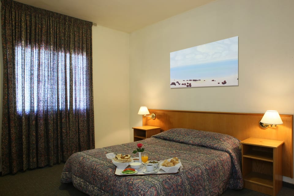 Junior Suite | 1 bedroom, minibar, in-room safe, rollaway beds (surcharge)