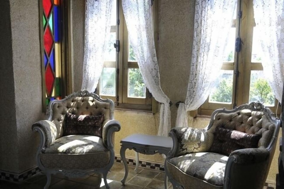 Deluxe Double Room, 1 Double Bed | Living area | LCD TV