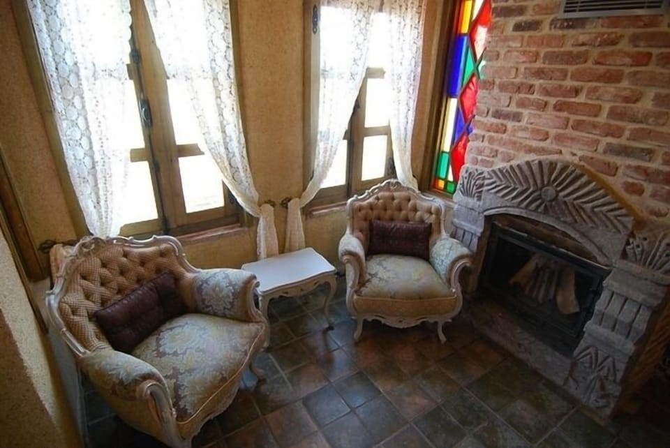 Deluxe Double Room, 1 Double Bed | Living area | LCD TV