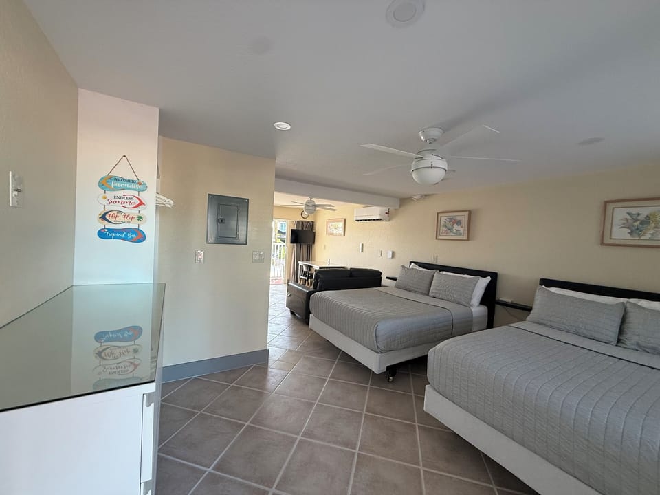 Apartment (One-bedroom apartment) | Iron/ironing board, free WiFi, bed sheets