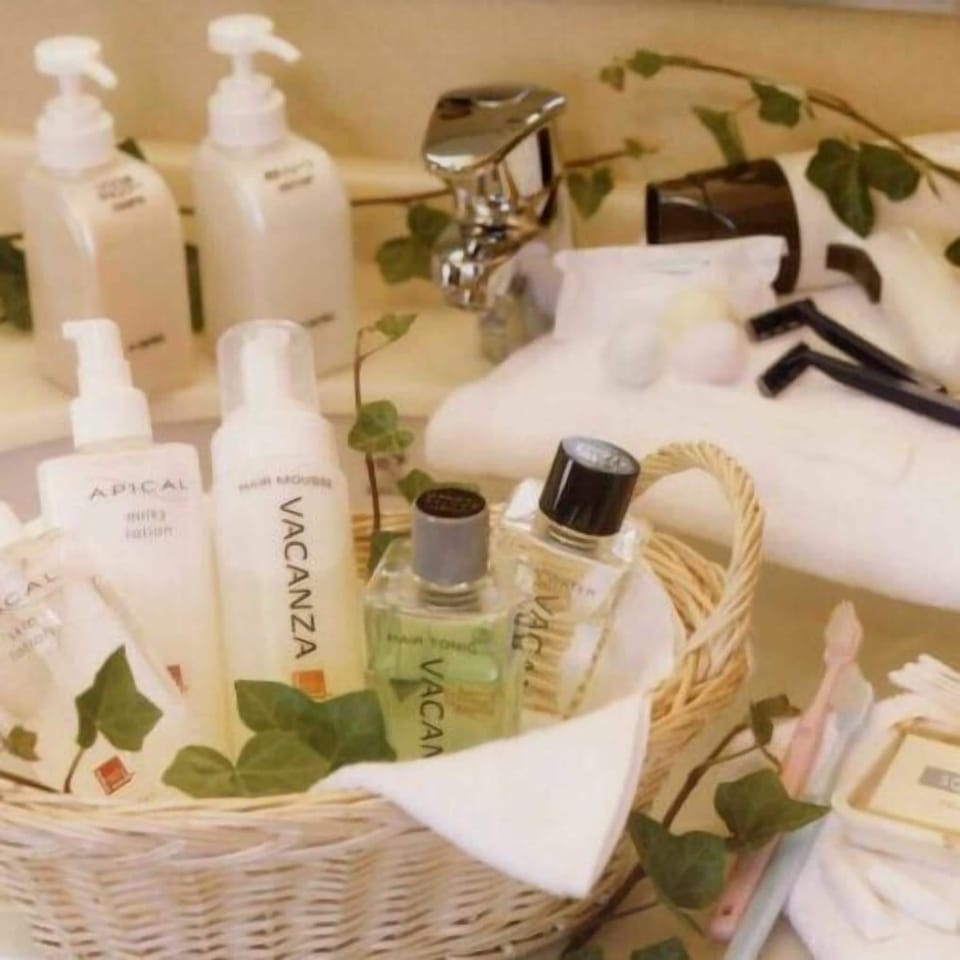 Bathroom amenities