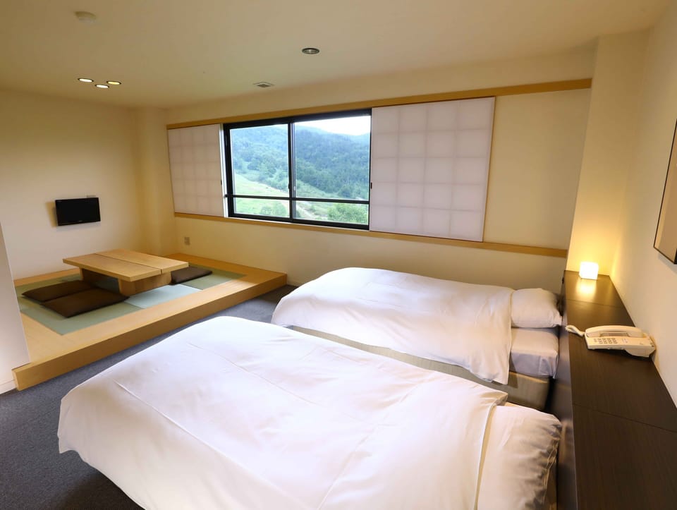 Western Japanese Style Room, New Building | Desk