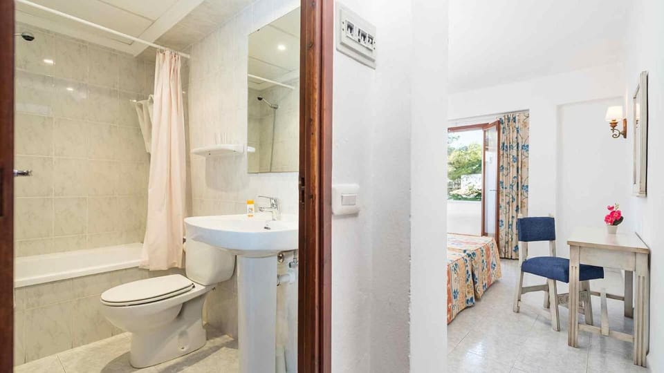Shower, hair dryer (on request), towels