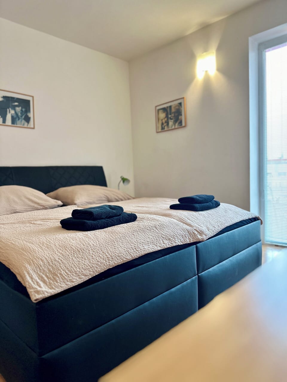 Triple Room | Desk, laptop workspace, free WiFi, bed sheets