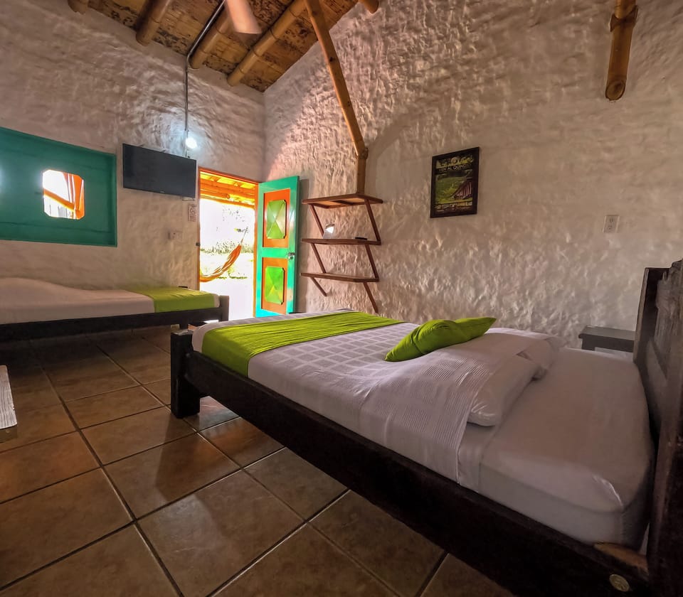Standard Room 2 Beds | Free WiFi, bed sheets