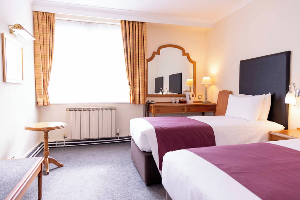 Twin Room | Free WiFi, bed sheets