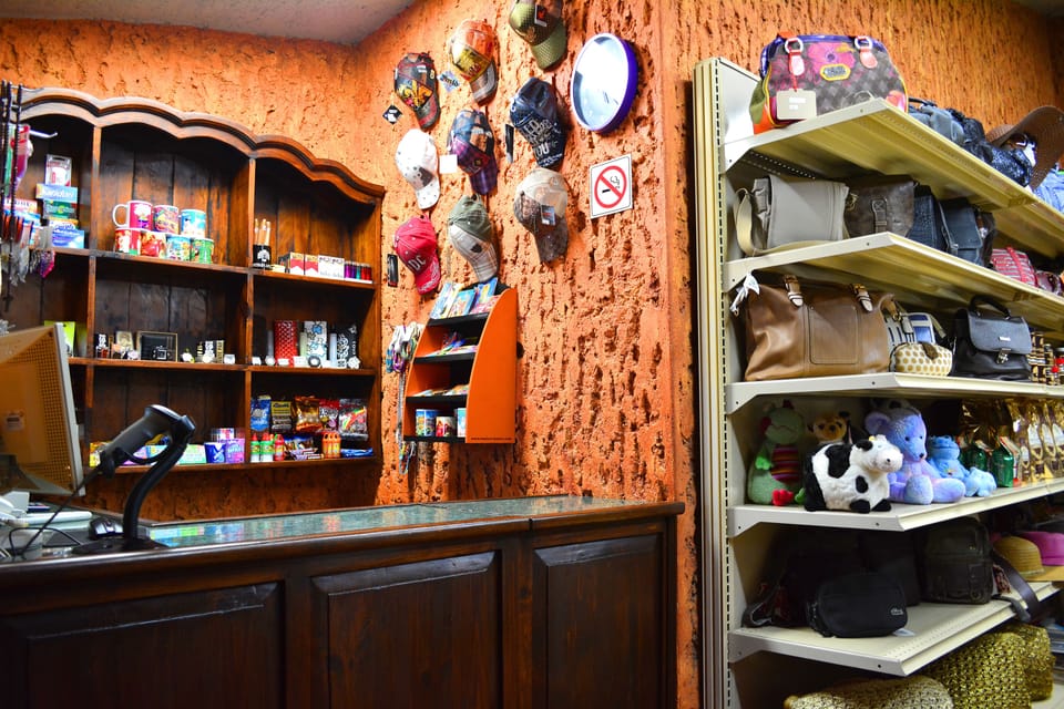Gift shop