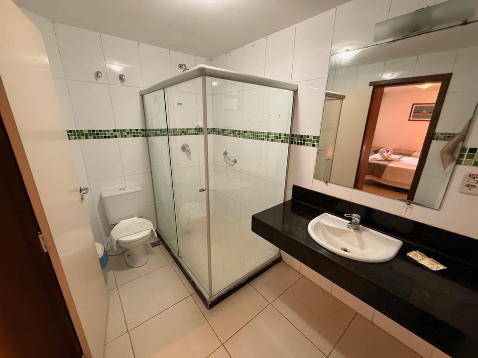 Bathroom | Free toiletries