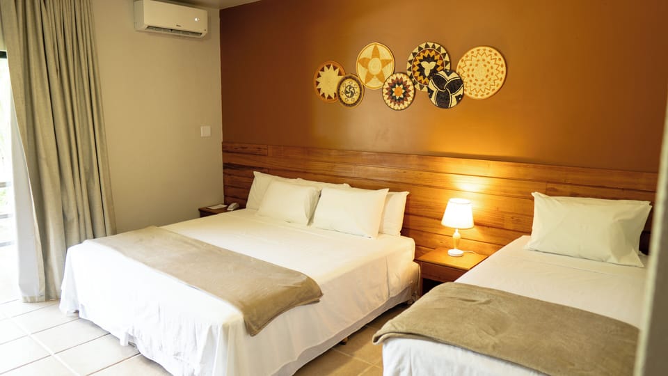 Standard Double or Twin Room, Non Smoking | Minibar, bed sheets