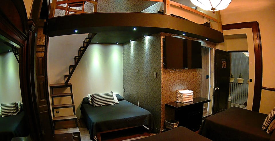 Superior Quadruple Room, 1 Bedroom, City View | Bed sheets