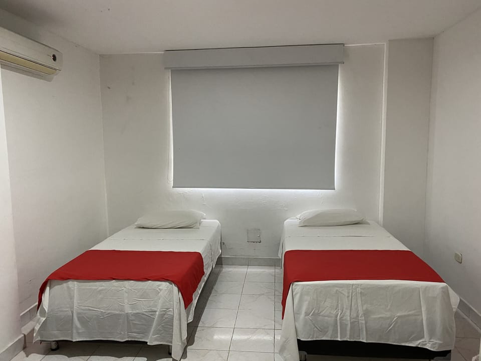 Executive Double Room Single Use, 1 Bedroom | Premium bedding, rollaway beds (surcharge), WiFi (free), bed sheets