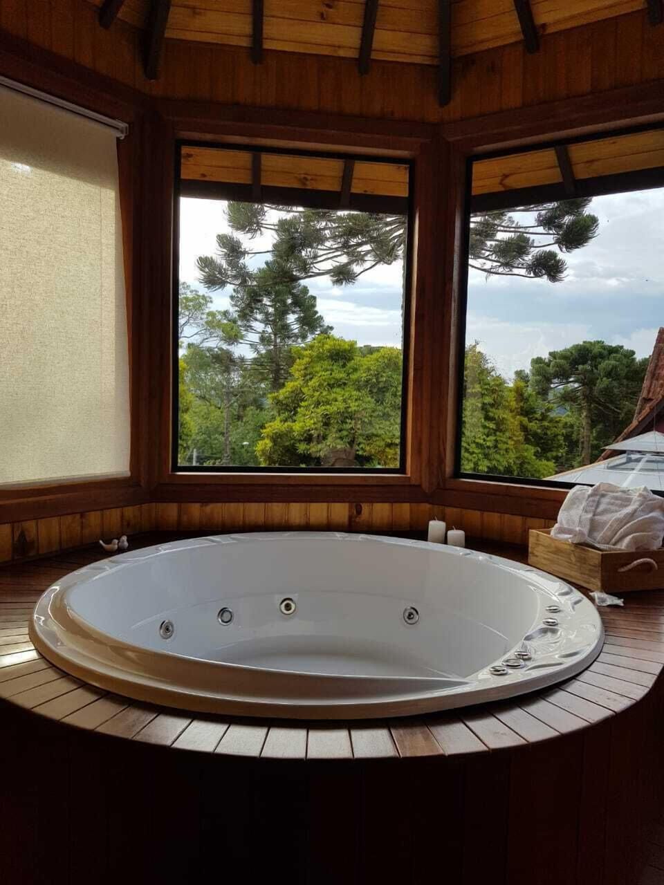 Deluxe Chalet | Private spa tub