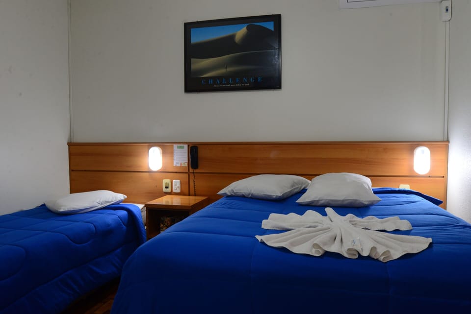 Triple Room | Desk, WiFi (free)