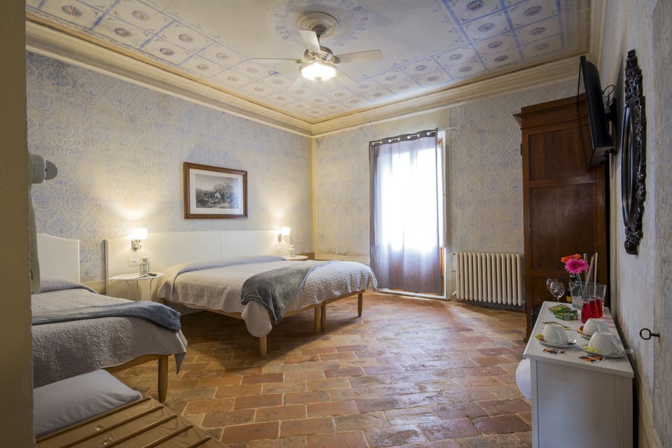 1 bedroom, premium bedding, memory foam beds, minibar