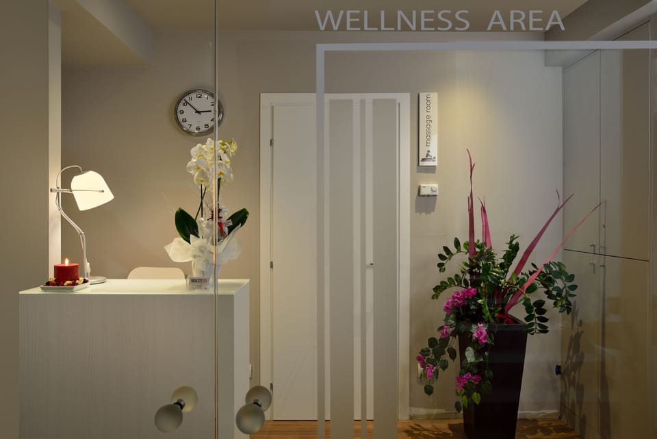 Couples treatment rooms, sauna, steam room, Turkish bath