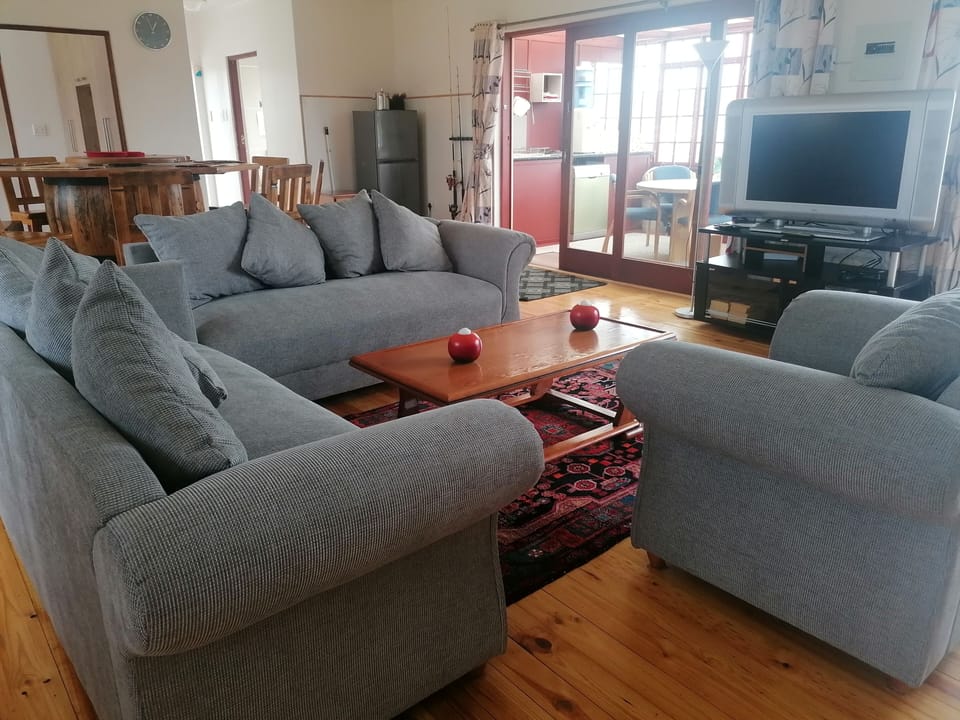 Apartment, 2 Bedrooms (Sundays River Mouth) | Living area | 40-inch flat-screen TV with digital channels, LCD TV