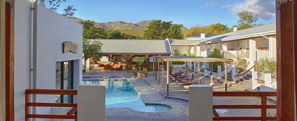 3 outdoor pools, sun loungers