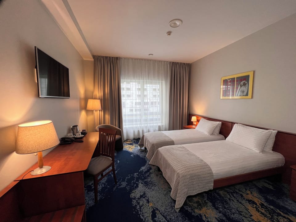 In-room safe, desk, laptop workspace, soundproofing
