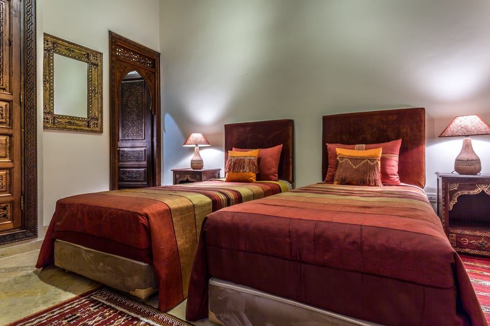 Premium bedding, in-room safe, individually decorated