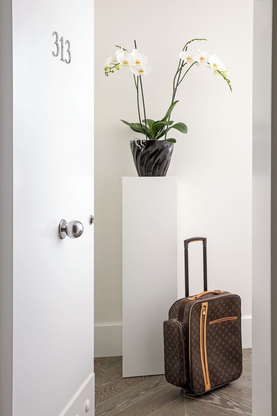 Urban Loft With Balcony | Frette Italian sheets, premium bedding, minibar, in-room safe
