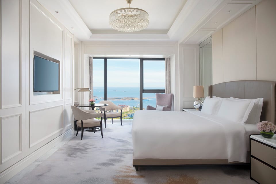 Premium bedding, down comforters, in-room safe, desk