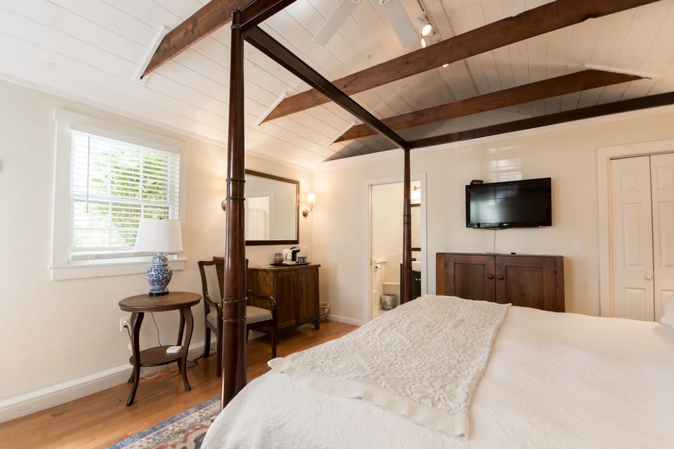 Superior Room | Premium bedding, individually decorated, individually furnished, desk