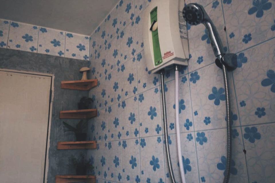 Bathroom shower