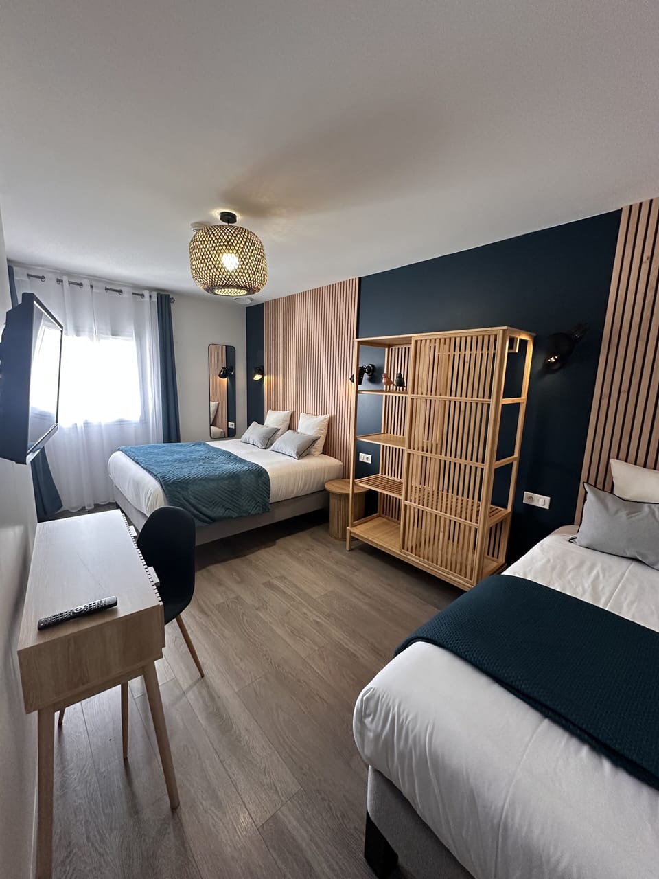 Comfort Double Room, 1 Bedroom, Private Bathroom | Desk, soundproofing, cribs (free), WiFi (free)