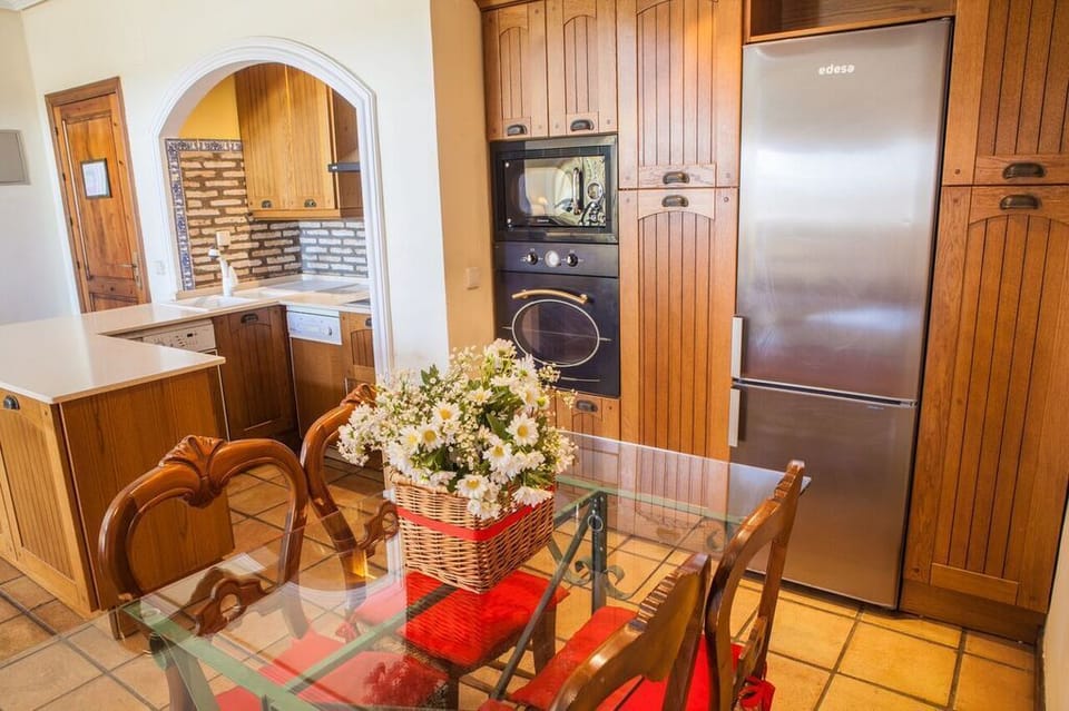 Duplex, 2 Bedrooms | Private kitchenette | Full-size fridge, microwave, stovetop, coffee/tea maker