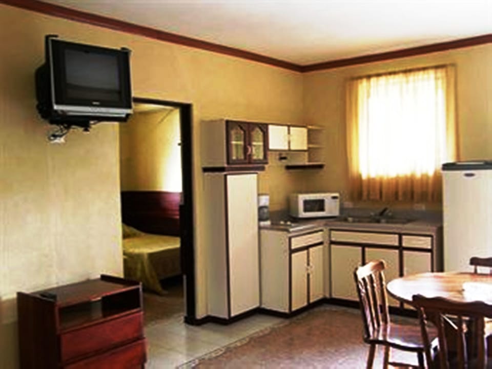 Family Apartment | Private kitchenette | Espresso maker
