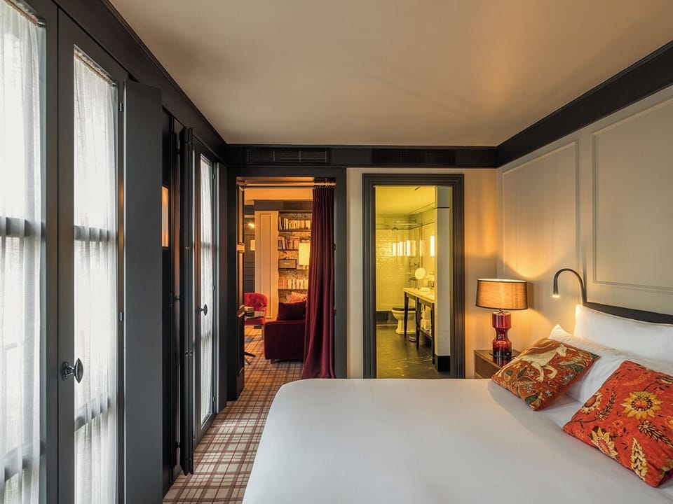 Junior Suite | Free minibar, in-room safe, blackout drapes, soundproofing