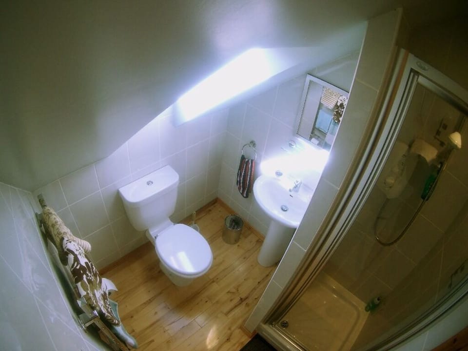 Double Room, Ensuite | Bathroom