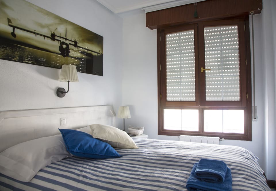 Double or Twin Room | In-room safe, free cribs/infant beds, rollaway beds, free WiFi