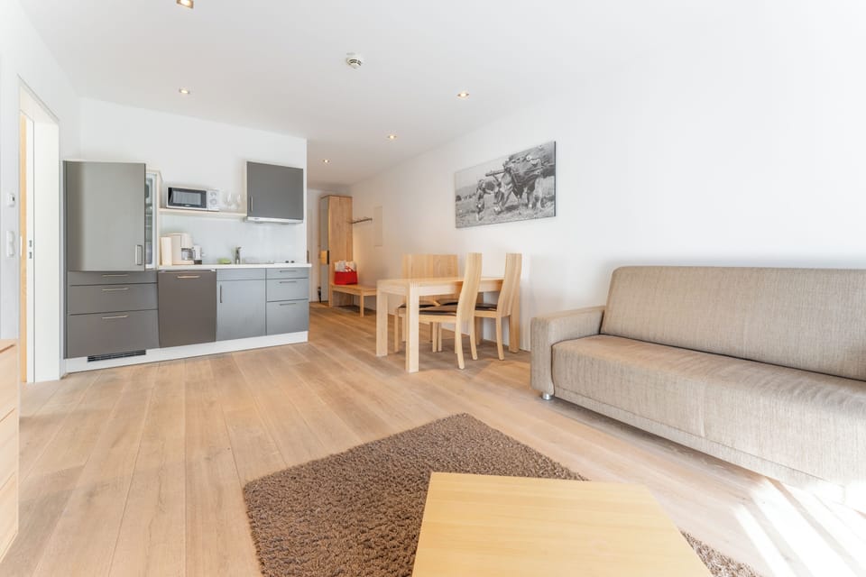 Comfort Apartment, 2 Bedrooms, Balcony, Mountain View | Living area | Smart TV, heated floors