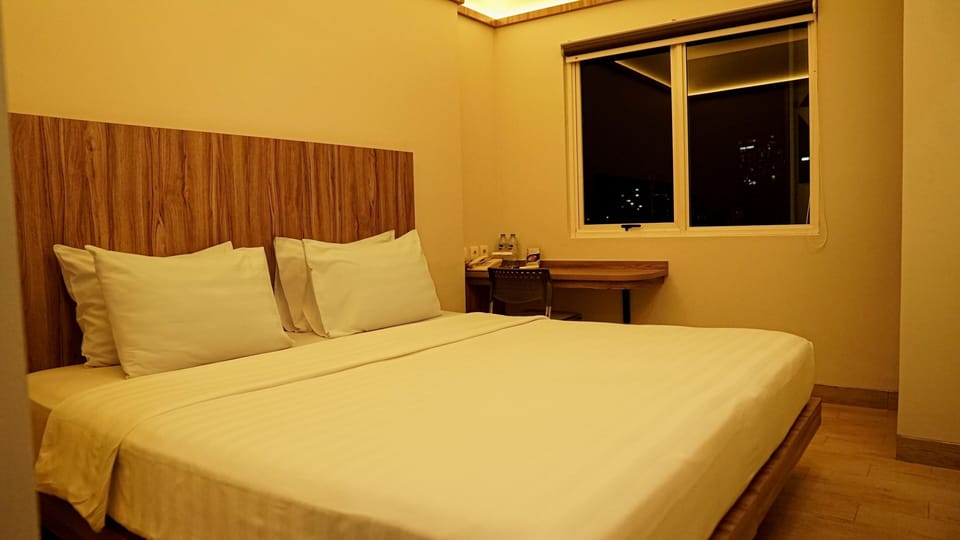 Desk, iron/ironing board, free WiFi