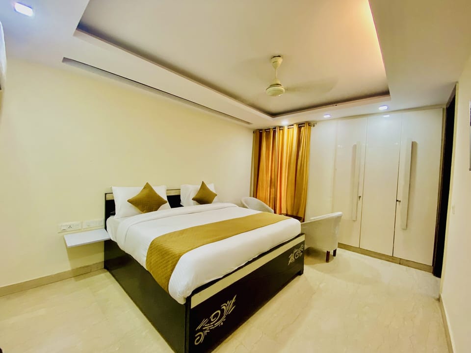 Deluxe Room | Egyptian cotton sheets, premium bedding, down comforters