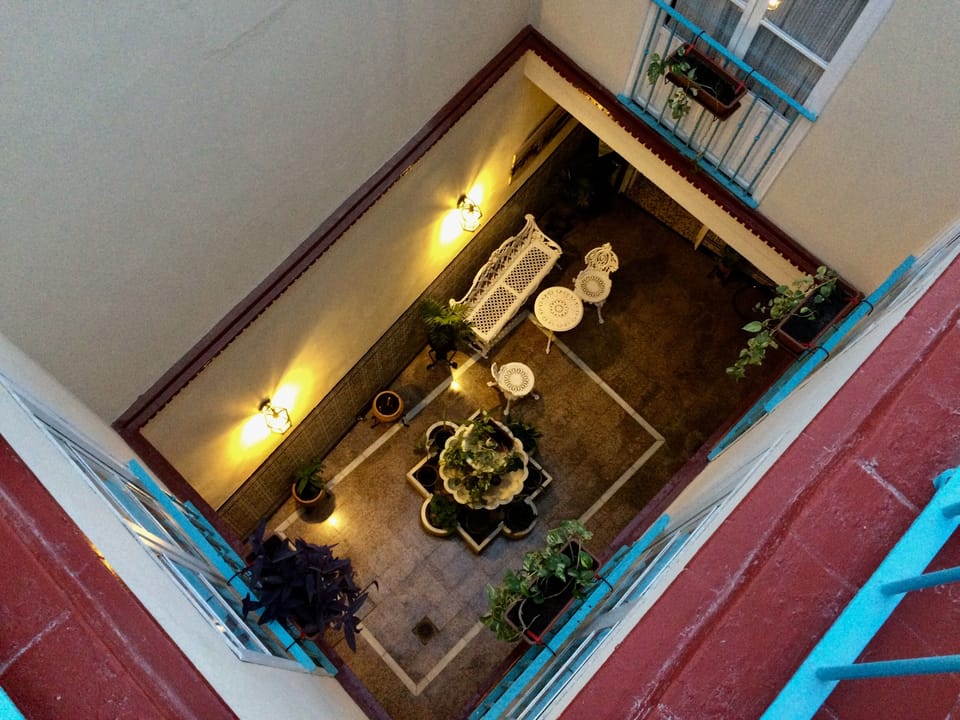 Pensión Azahar Bed and Breakfast in Seville