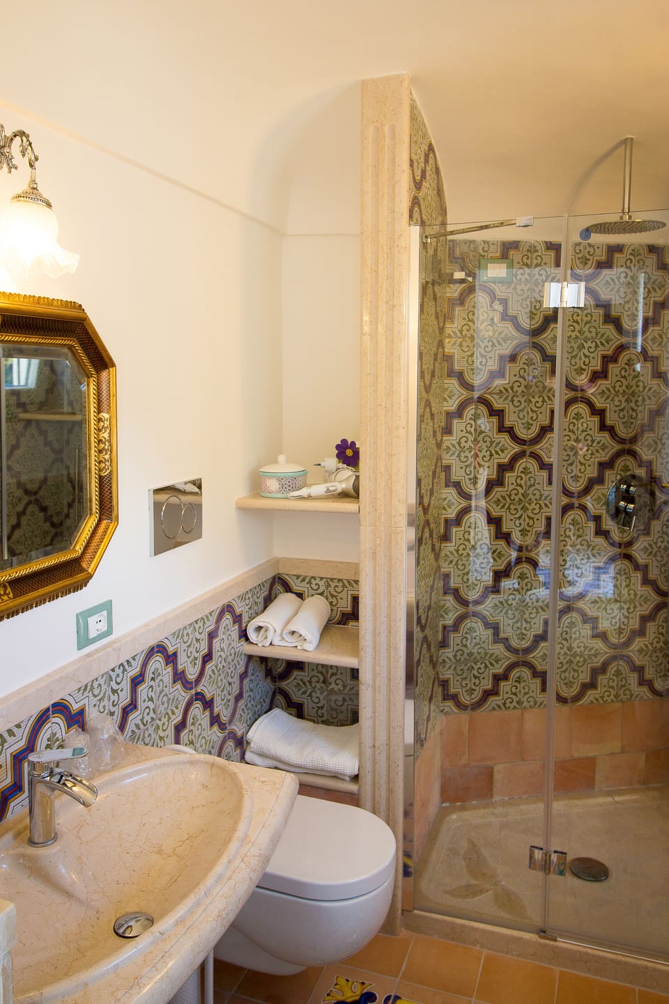 Exclusive Suite, Non Smoking, Sea View | Bathroom | Shower, free toiletries, hair dryer, bidet