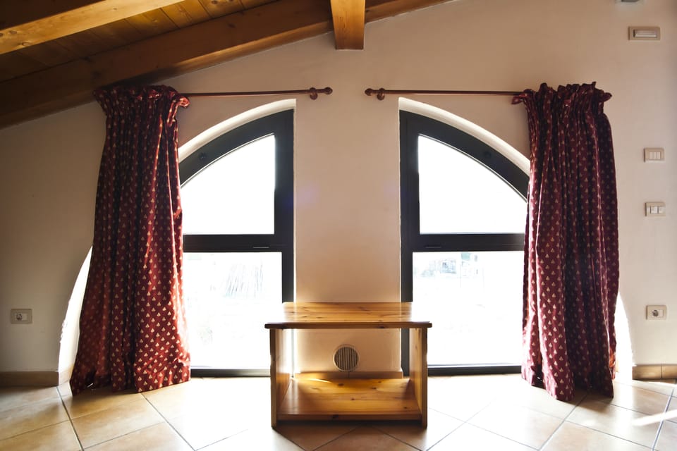 Basic Studio, 1 Bedroom | Desk, rollaway beds (surcharge), WiFi (free), bed sheets