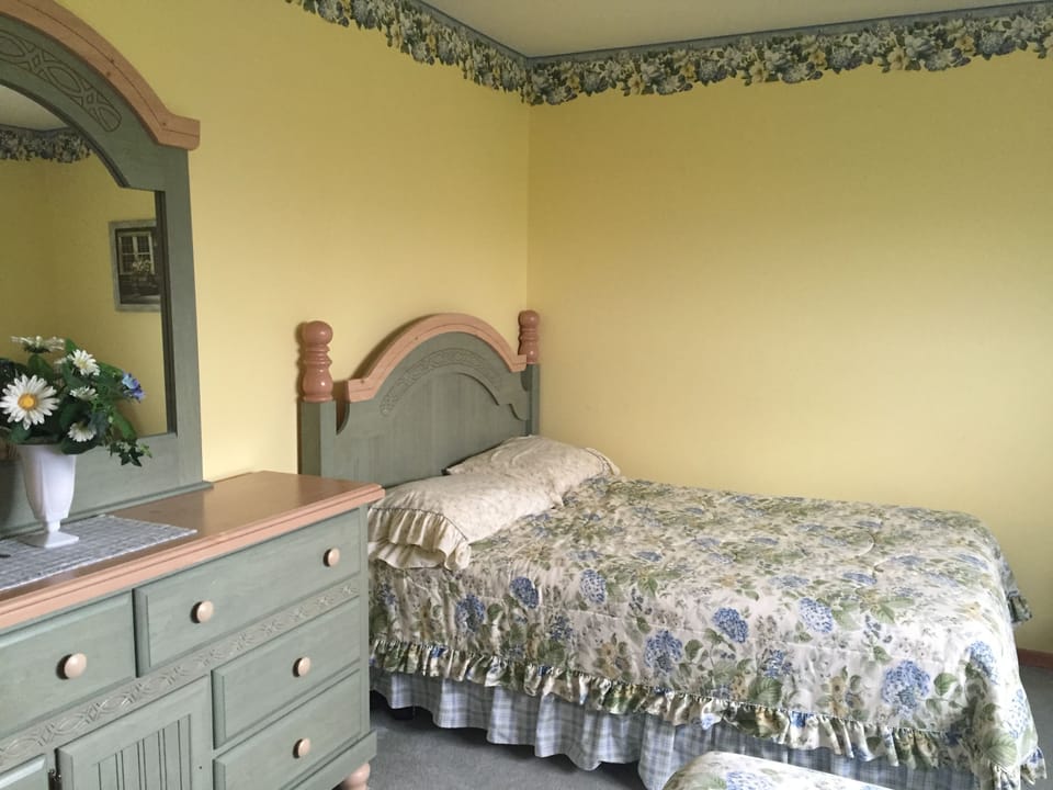 Apartment, 4 Bedrooms | WiFi (free), bed sheets