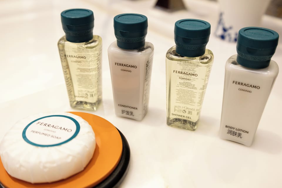 Shanghai Grand King Room | Bathroom | Separate tub and shower, free toiletries, hair dryer, slippers