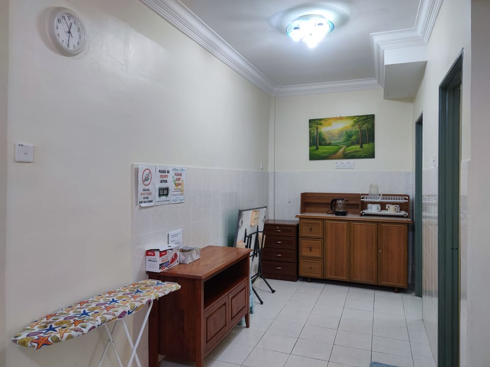 Apartment, 3 Bedrooms | In-room dining