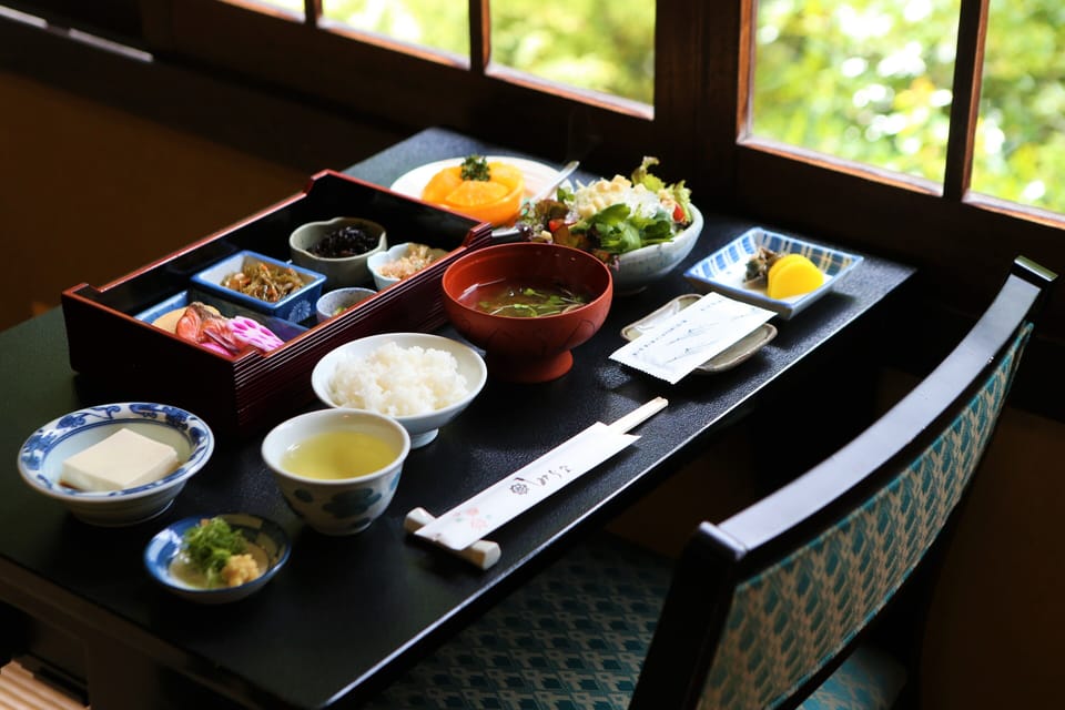 Free daily full breakfast