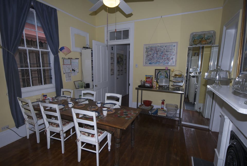 Free daily continental breakfast