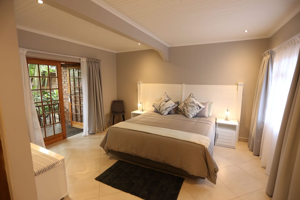 Deluxe Room (Honeymoon) | Bed sheets, wheelchair access